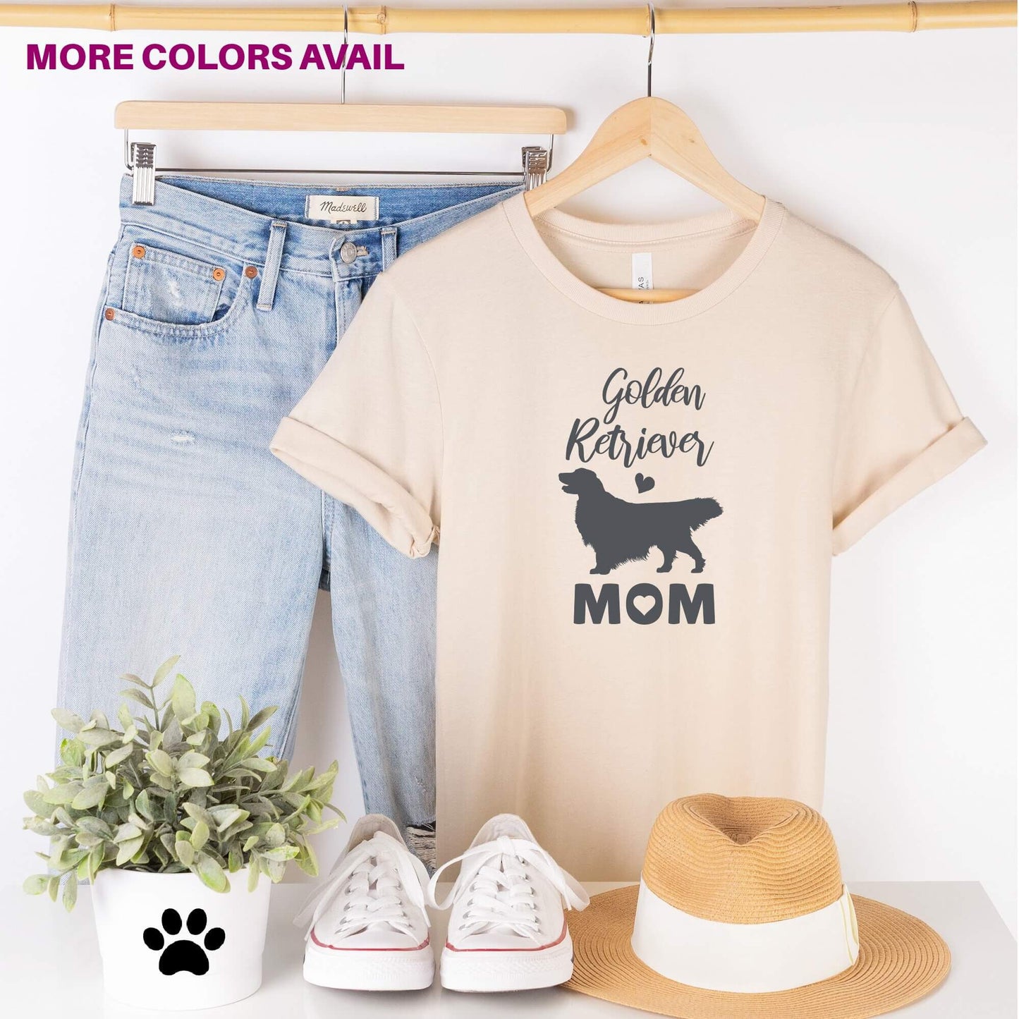 Golden Retriever Dog Mom T-Shirt – Comfortable & Stylish Tee for Dog Lovers - Bark & Beyond