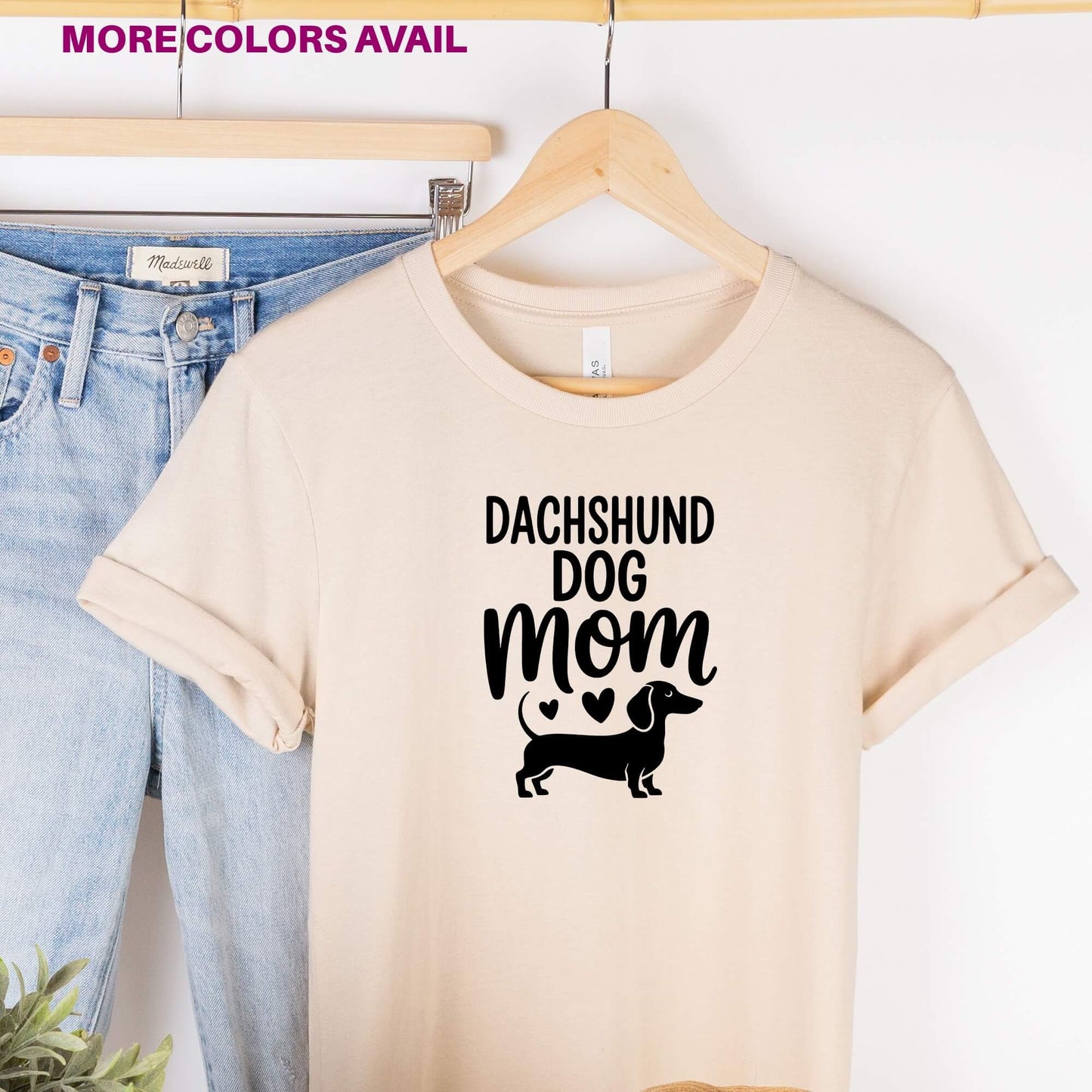 Dachshund Dog Mom Unisex T-Shirt