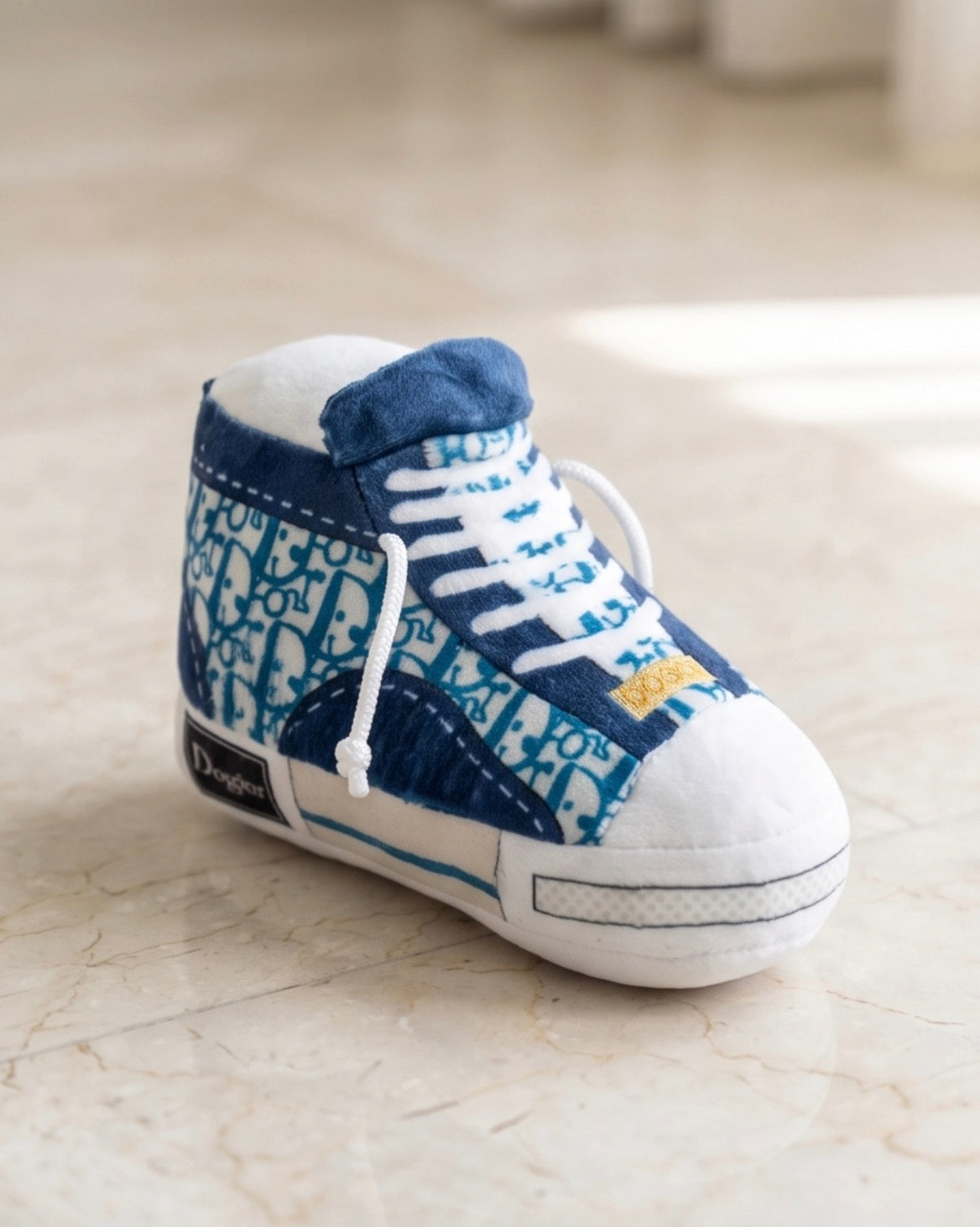 Dogior High-Top Tennis Shoe