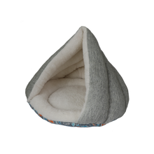 Jolly Pets Kitty Kasa Hut Cat Bed