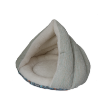 Jolly Pets Kitty Kasa Hut Cat Bed