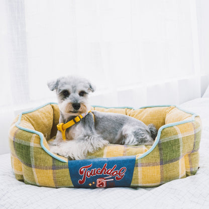 Touchdog 'Archi-Checked' Designer Plaid Oval Dog Bed